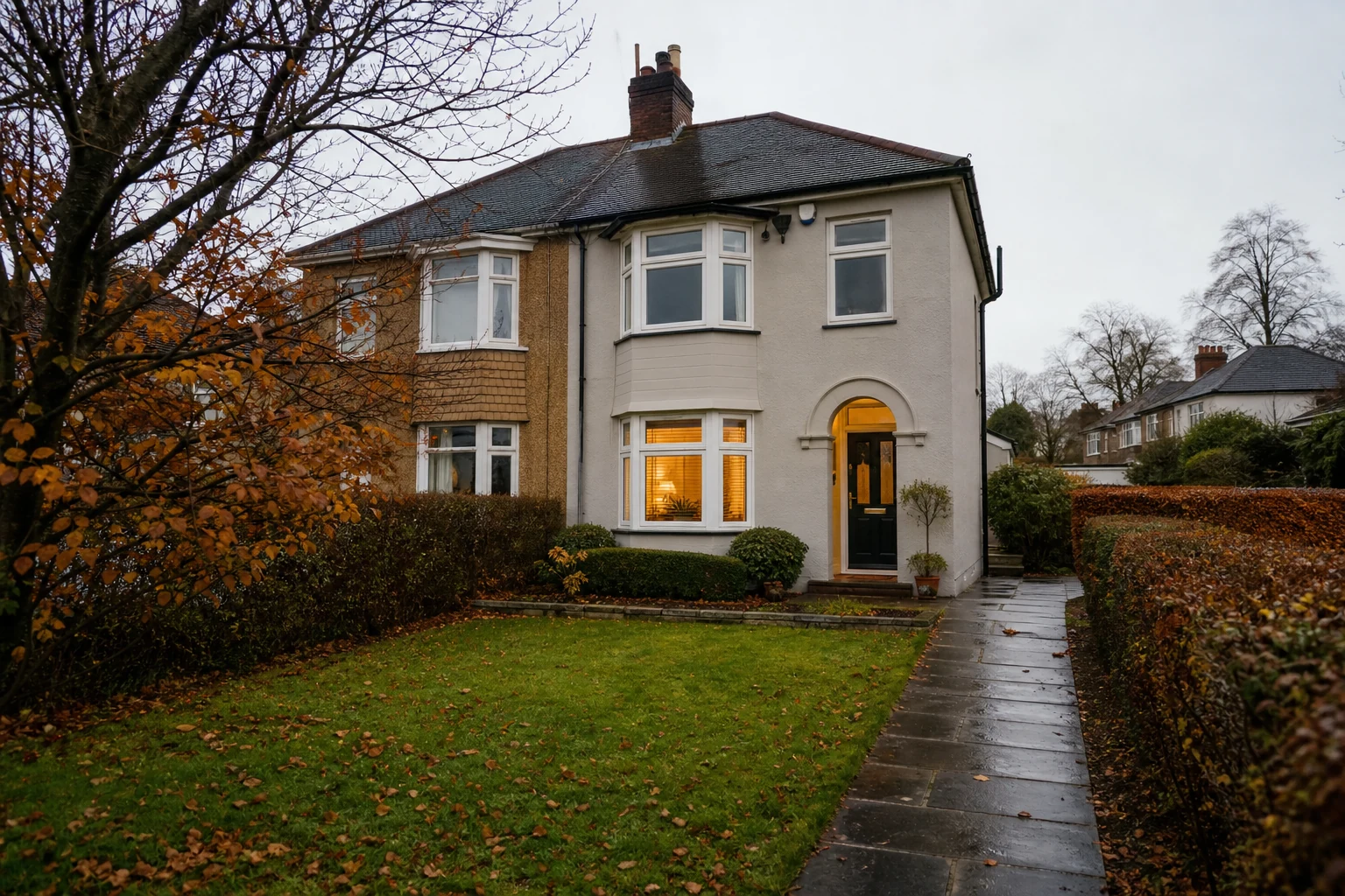 British home in late autumn suggesting a seasonal opportunity for buyers